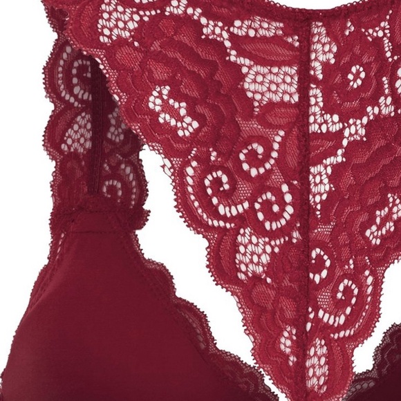 IN STOCK! ♥️ Plus Size Wine Lingerie Wireless Bra - Picture 2 of 4